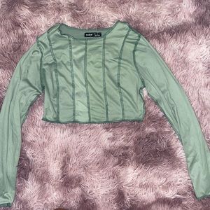 ✨3 for $18 Green Long Sleeves Top
